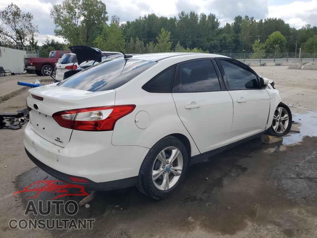 FORD FOCUS 2014 - 1FADP3F28EL223132