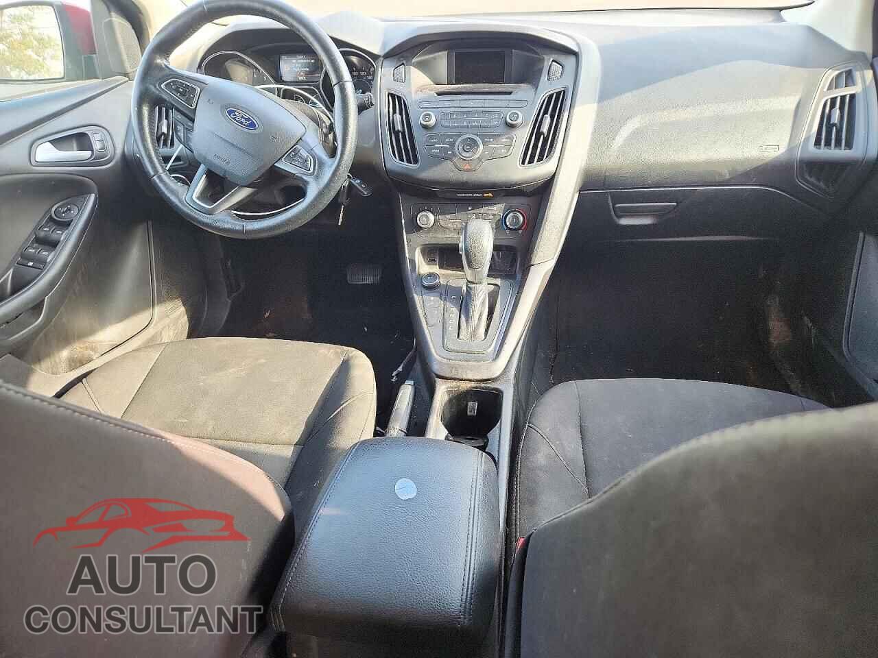 FORD FOCUS 2017 - 1FADP3K26HL334272