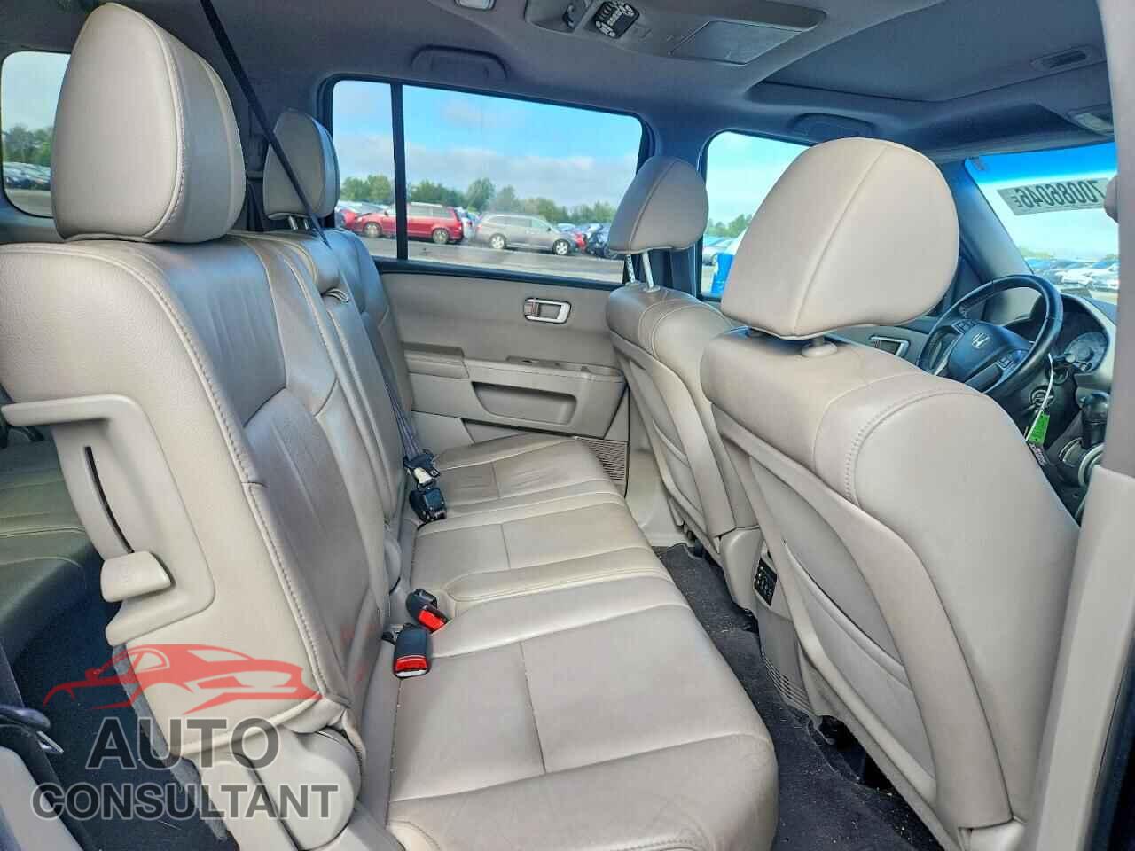 HONDA PILOT 2012 - 5FNYF4H68CB046408