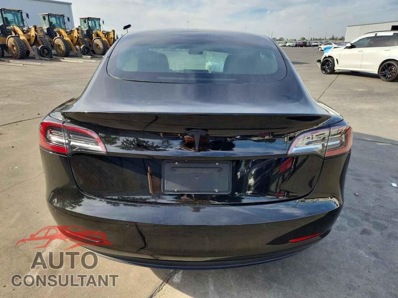 TESLA MODEL 3 2019 - 5YJ3E1EA7KF398964