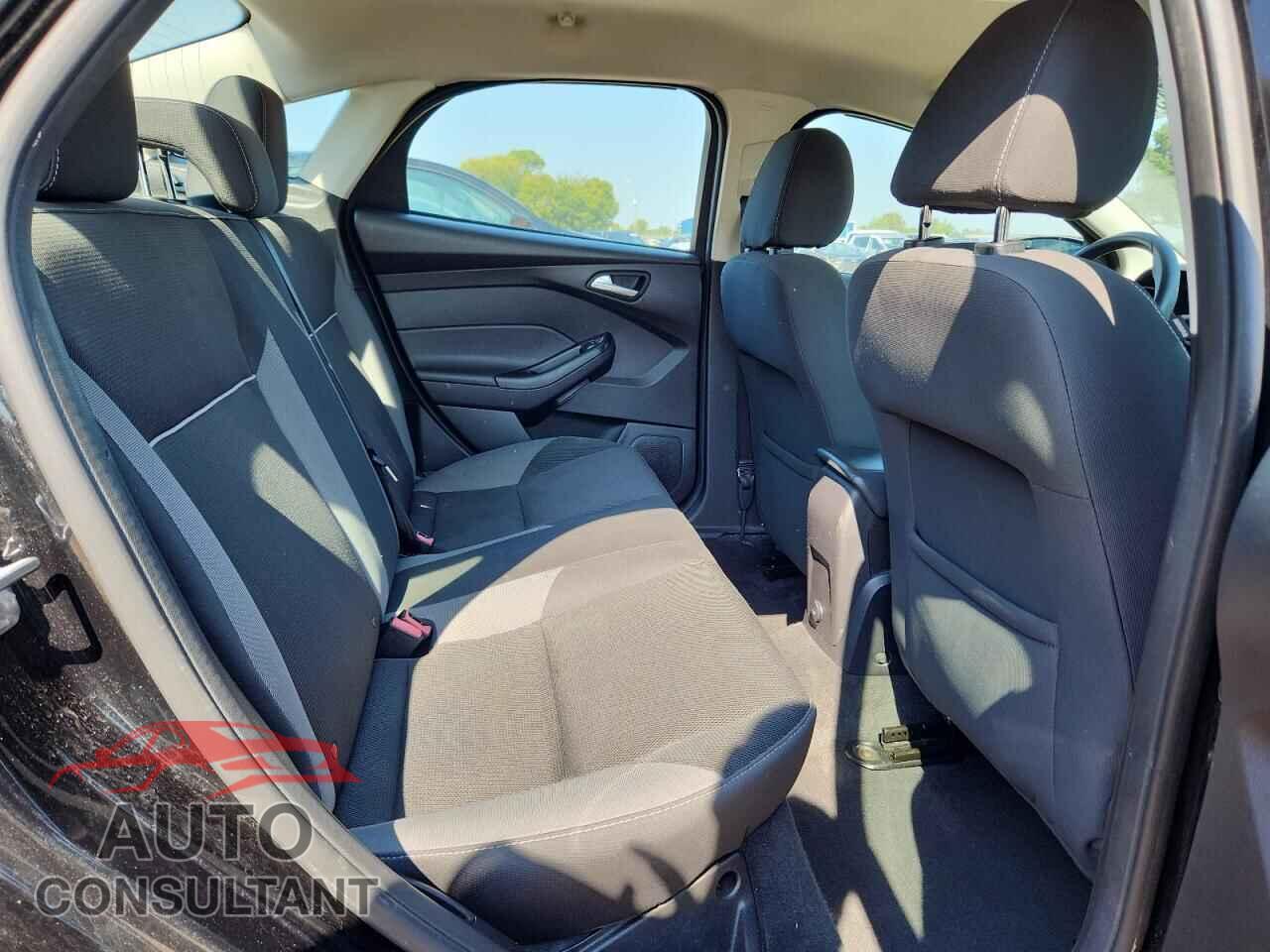 FORD FOCUS 2014 - 1FADP3F29EL243809