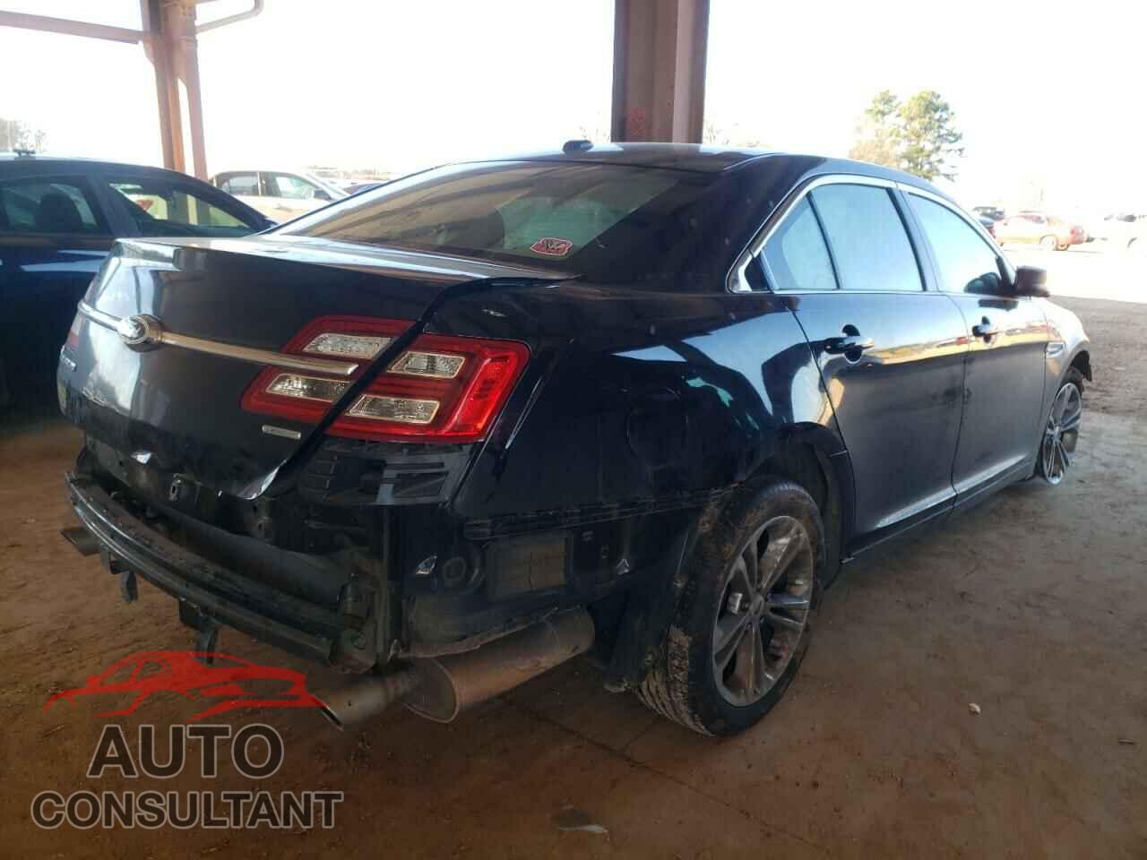 FORD TAURUS 2018 - 1FAHP2D87JG106356