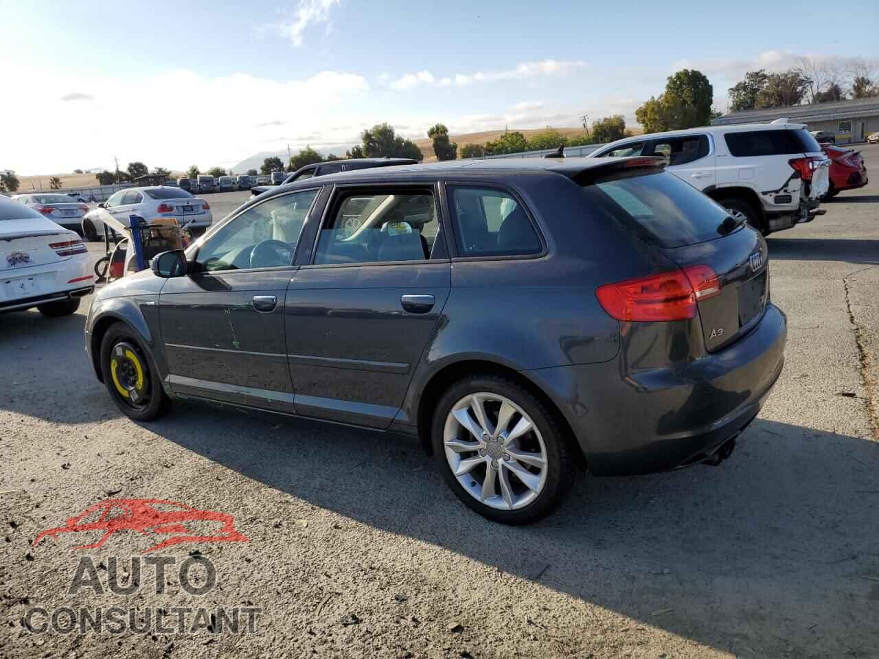AUDI A3 2013 - WAUBEAFMXDA007528