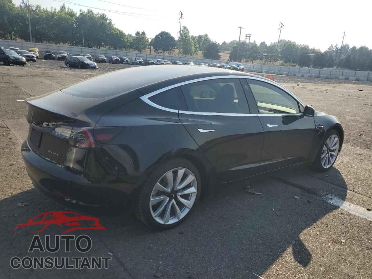 TESLA MODEL 3 2019 - 5YJ3E1EB0KF194399