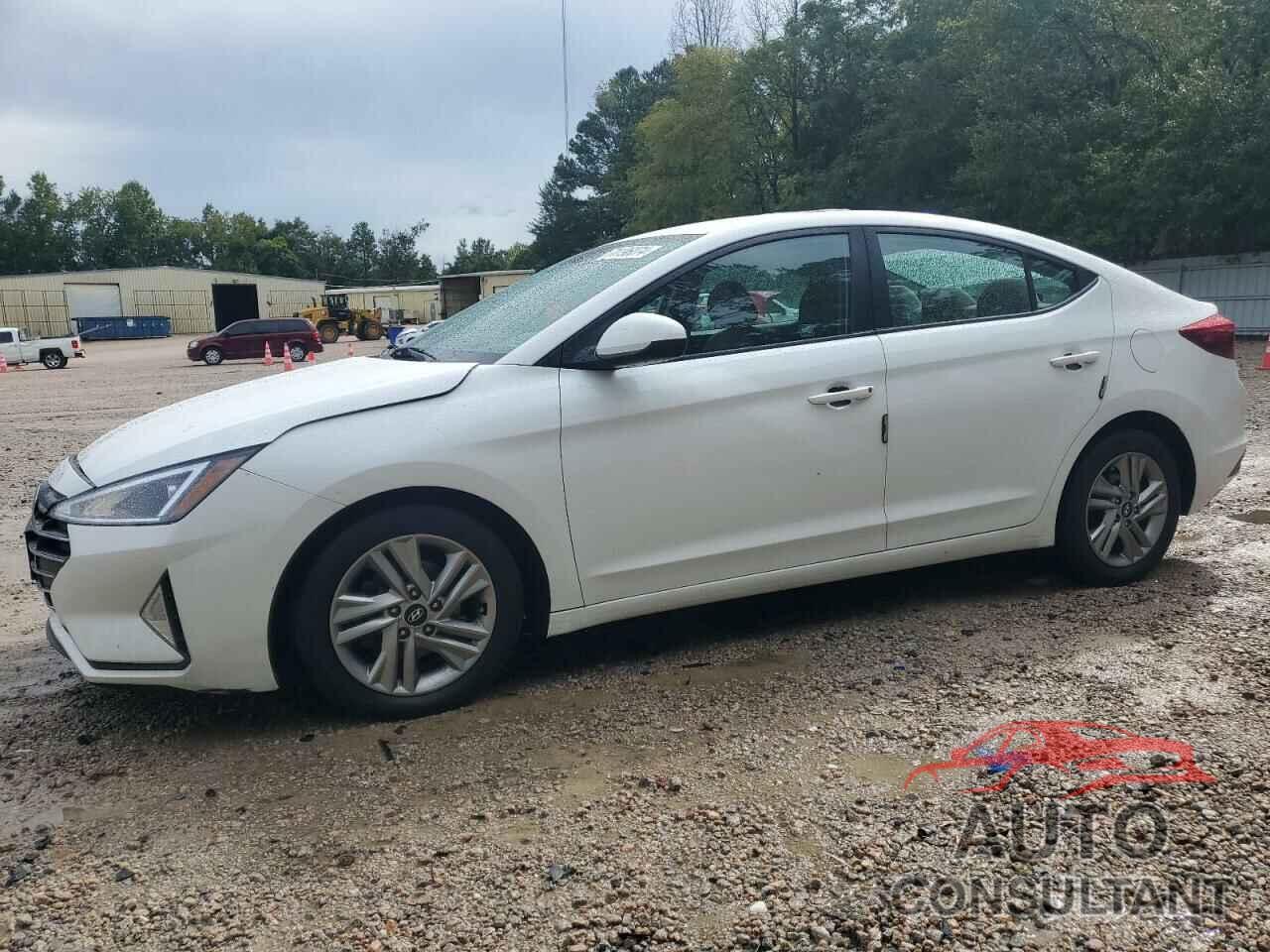 HYUNDAI ELANTRA 2020 - 5NPD84LF0LH533099