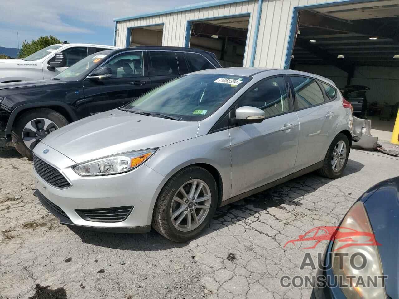 FORD FOCUS 2018 - 1FADP3K2XJL320591