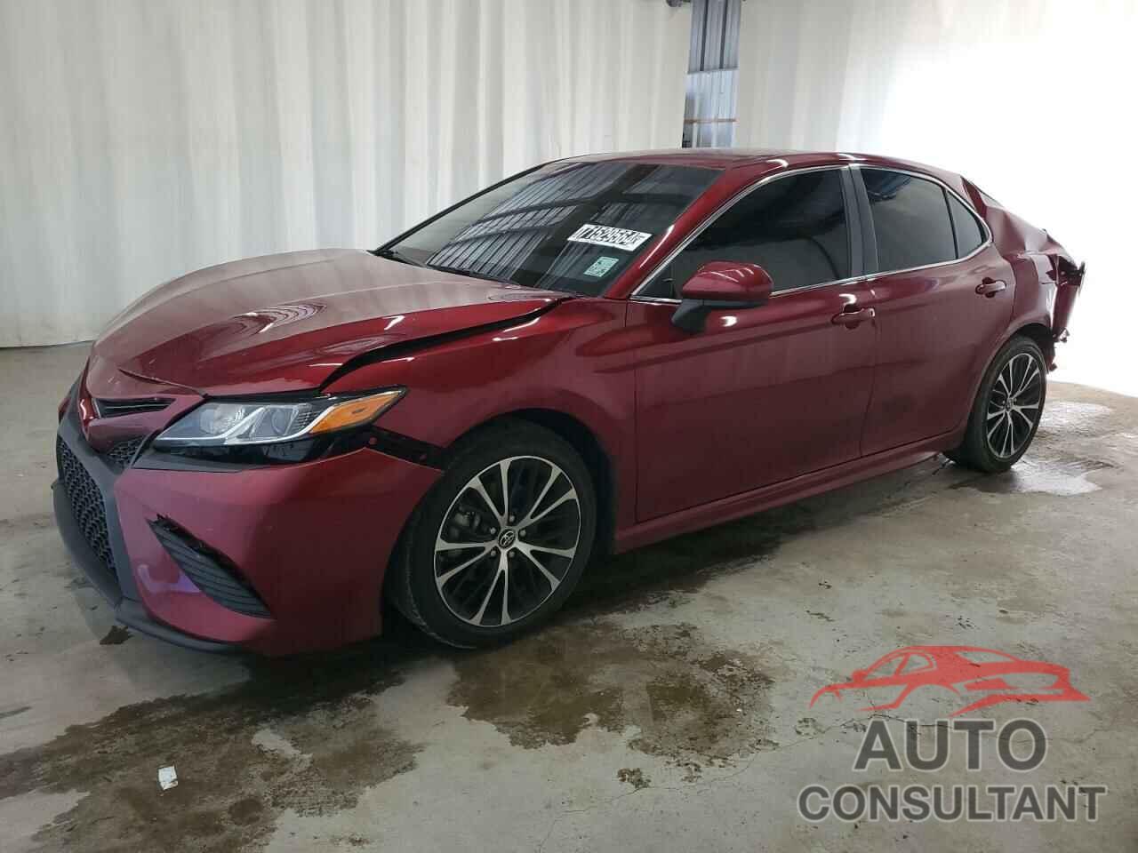 TOYOTA CAMRY 2018 - 4T1B11HK1JU583878