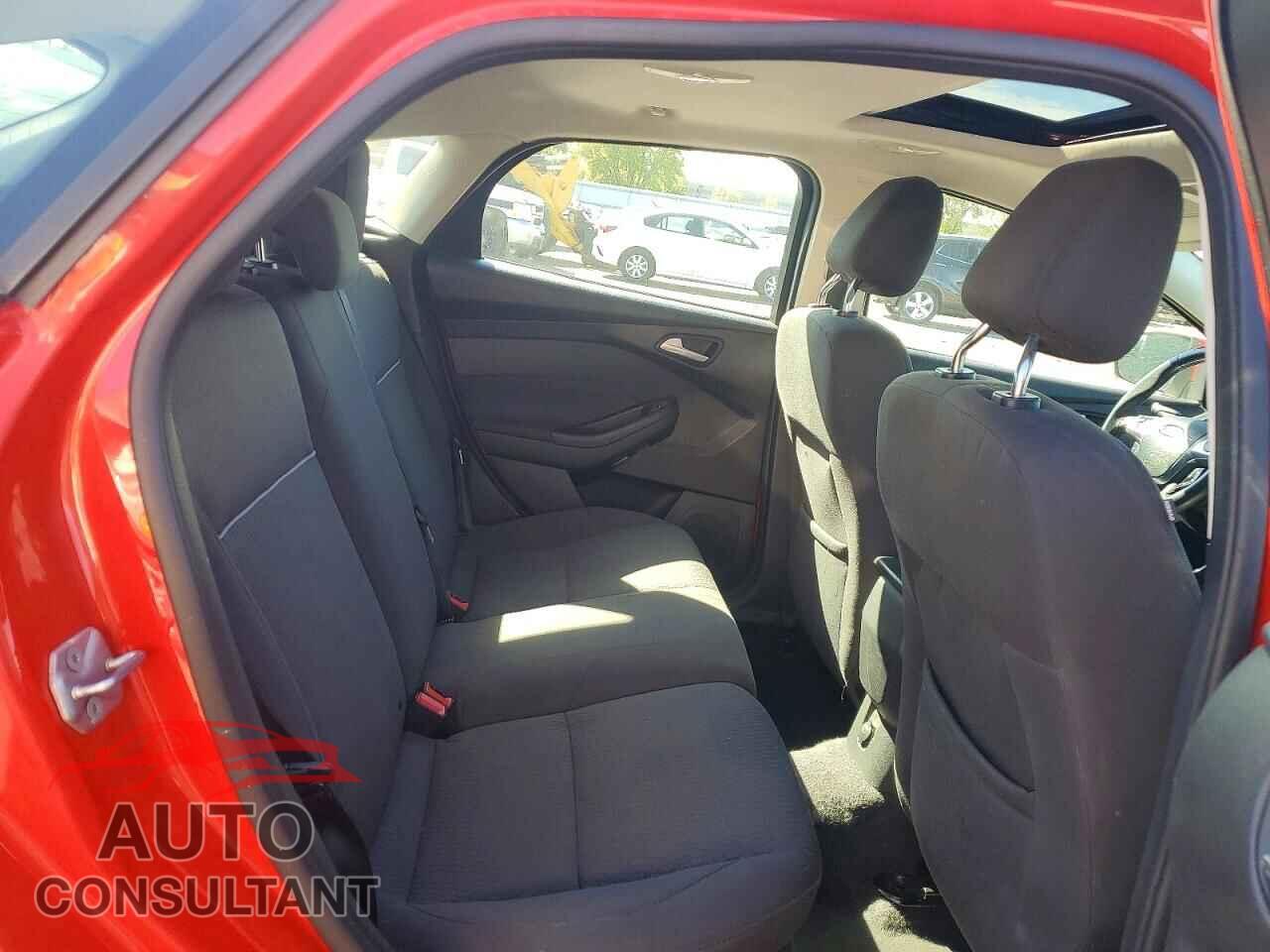 FORD FOCUS 2012 - 1FAHP3M23CL371741