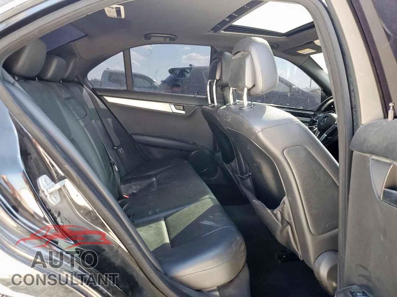MERCEDES-BENZ C-CLASS 2013 - WDDGF4HB4DA862010