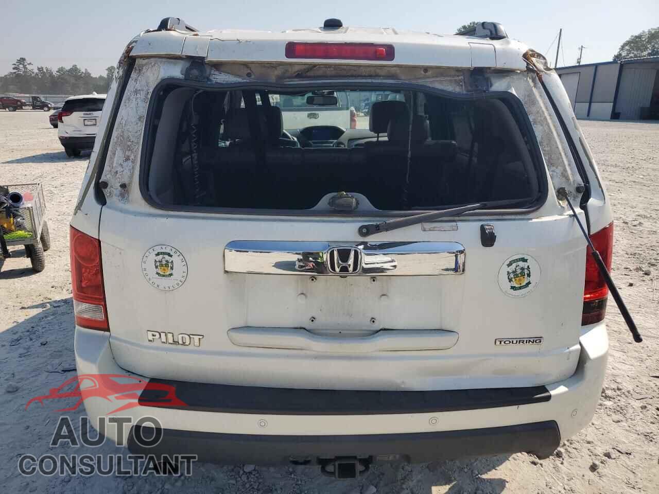 HONDA PILOT 2011 - 5FNYF3H93BB053642