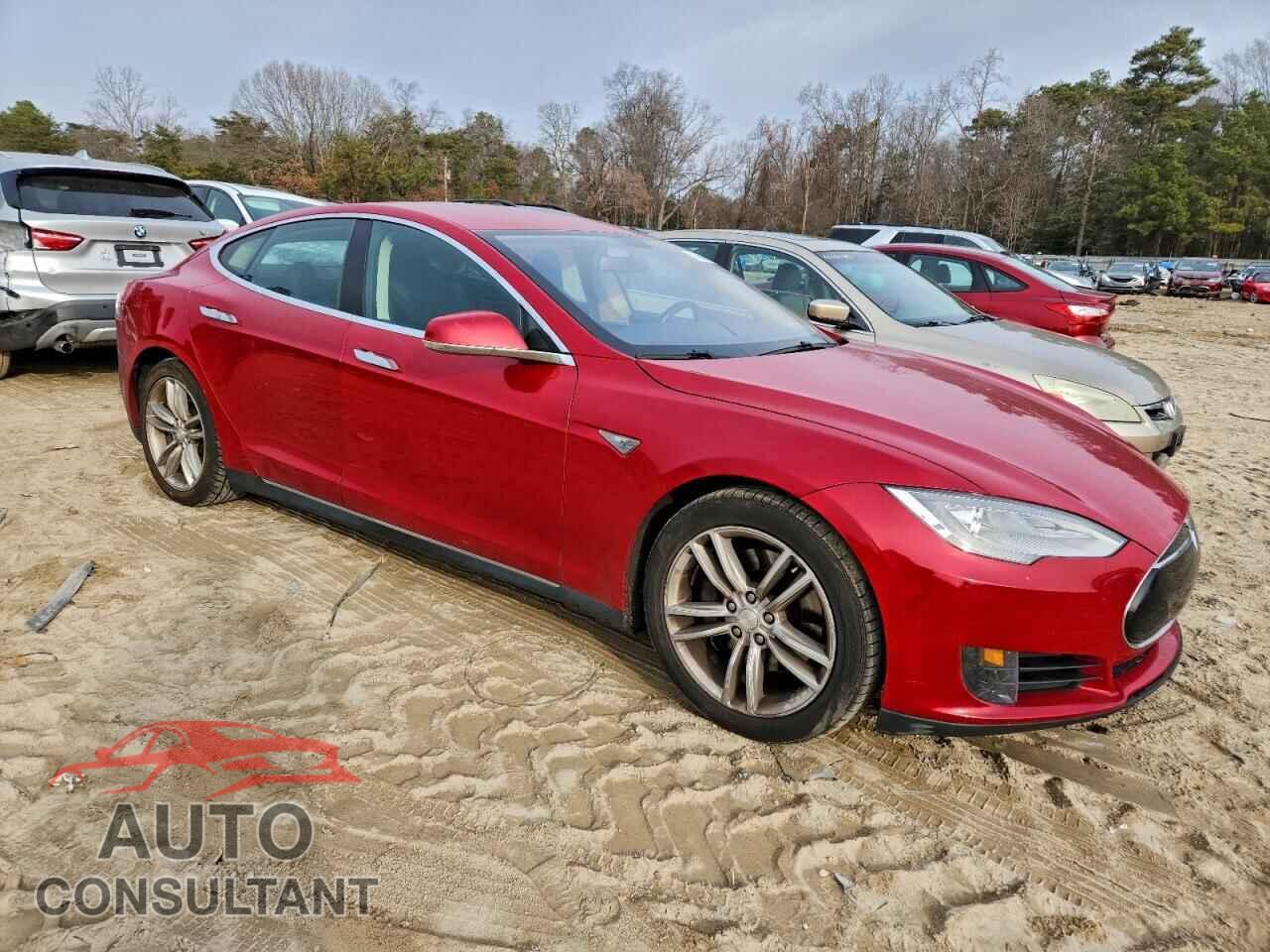 TESLA MODEL S 2013 - 5YJSA1CN4DFP08388