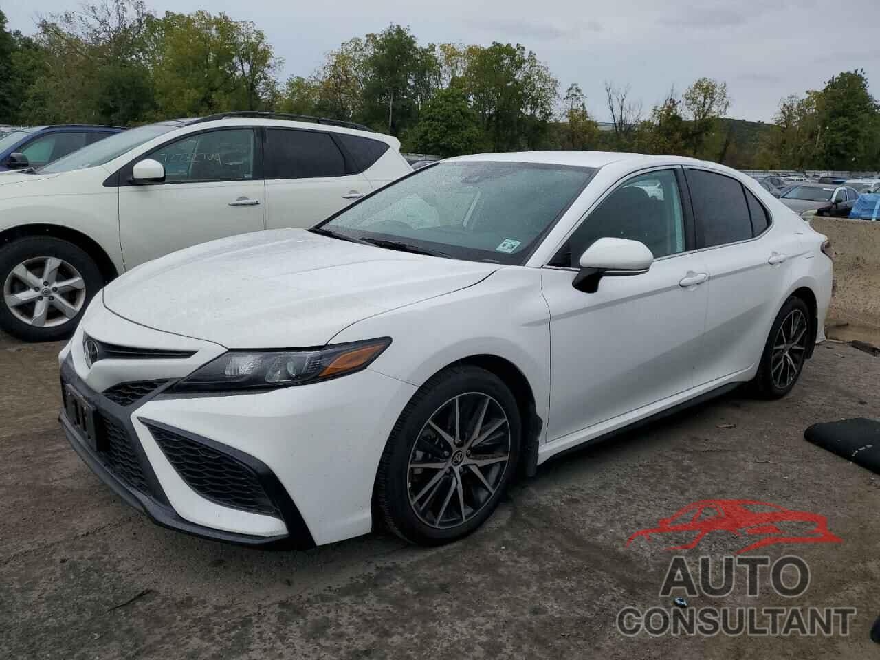 TOYOTA CAMRY 2023 - 4T1G11AK7PU814274