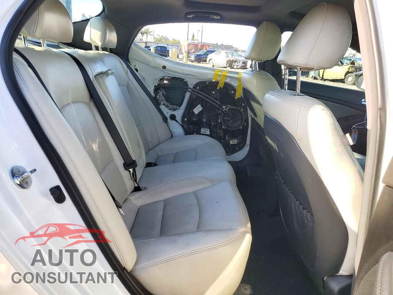 KIA OPTIMA 2013 - 5XXGR4A67DG194139