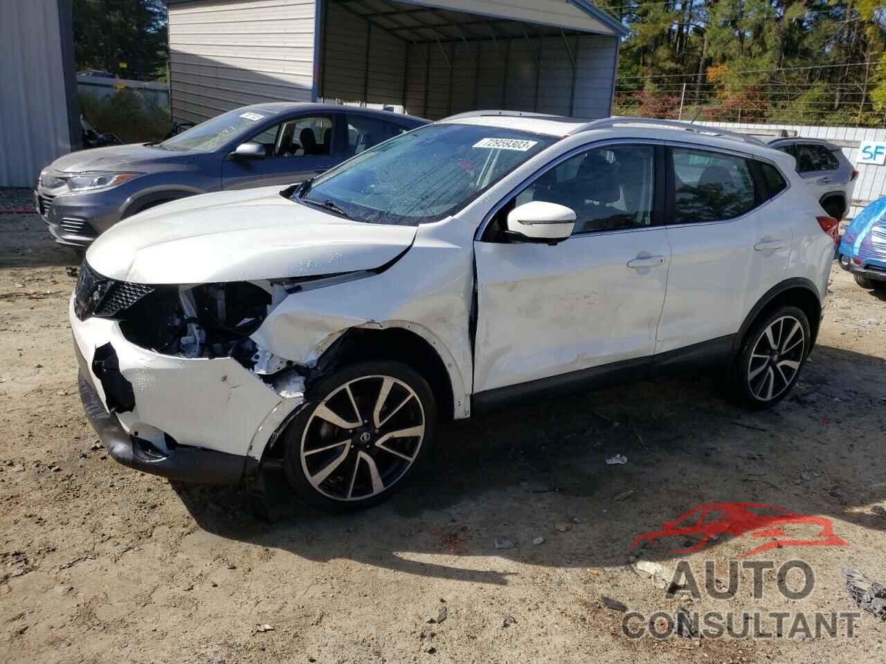 NISSAN ROGUE 2017 - JN1BJ1CR7HW101456