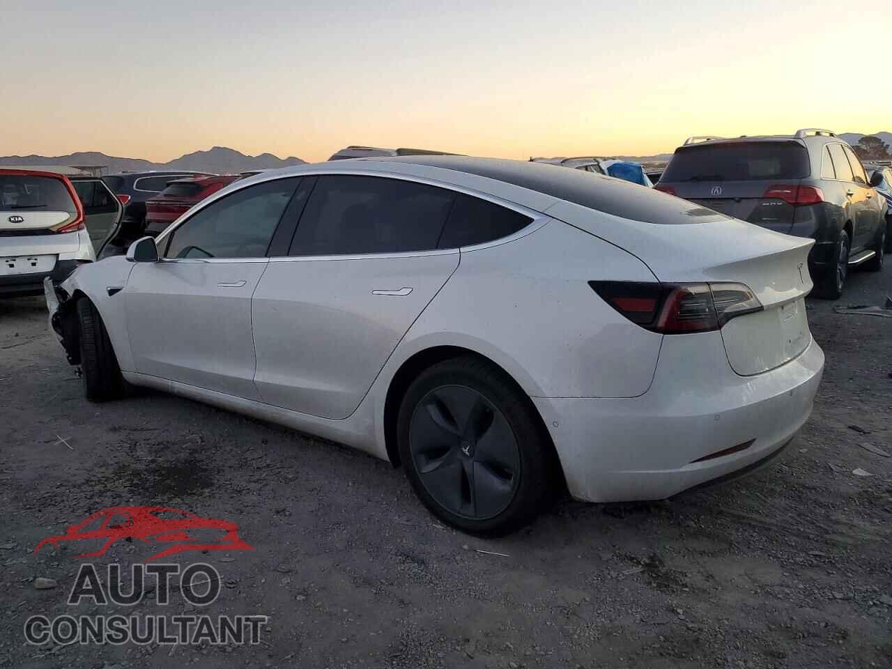 TESLA MODEL 3 2018 - 5YJ3E1EA4JF039005