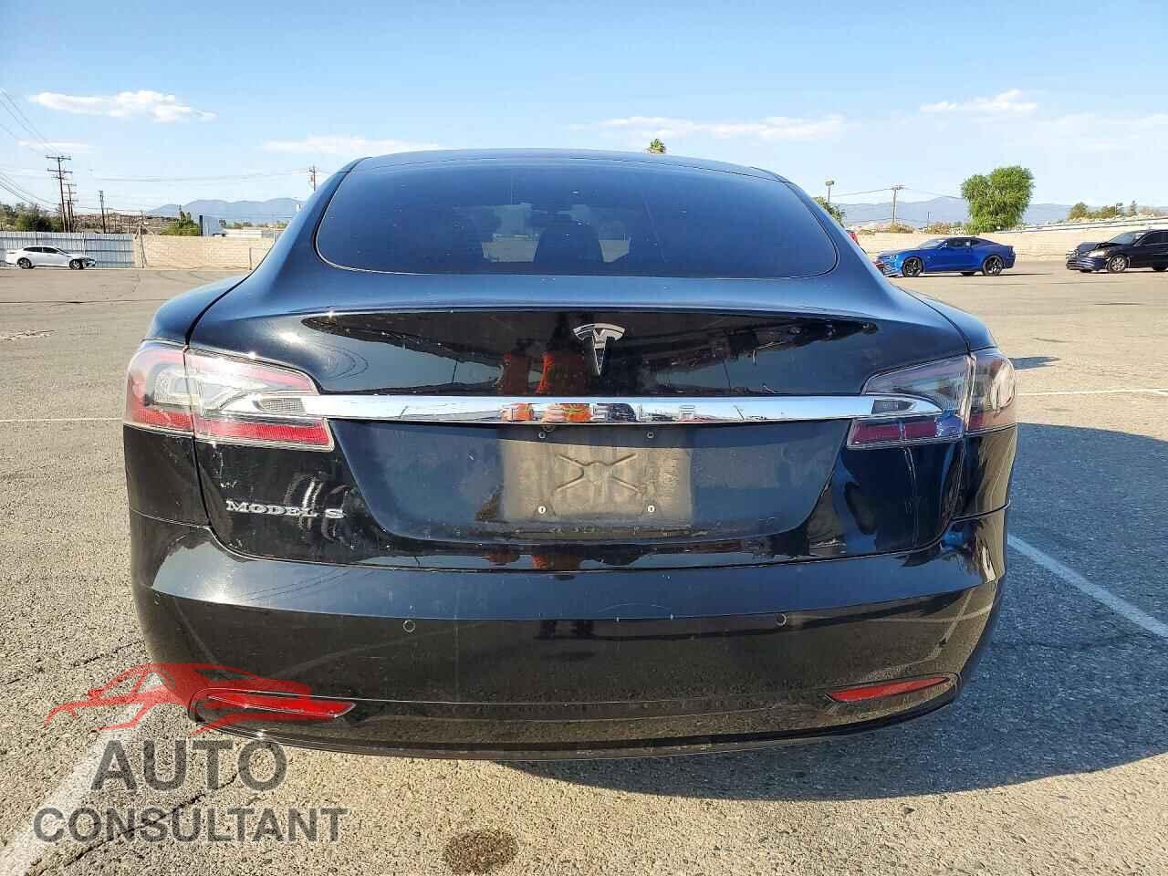 TESLA MODEL S 2017 - 5YJSA1E11HF231127