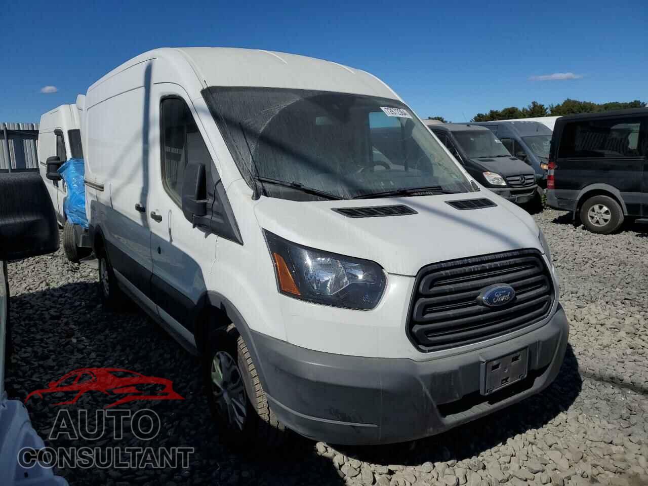 FORD TRANSIT 2019 - 1FTYR1CM4KKB14748