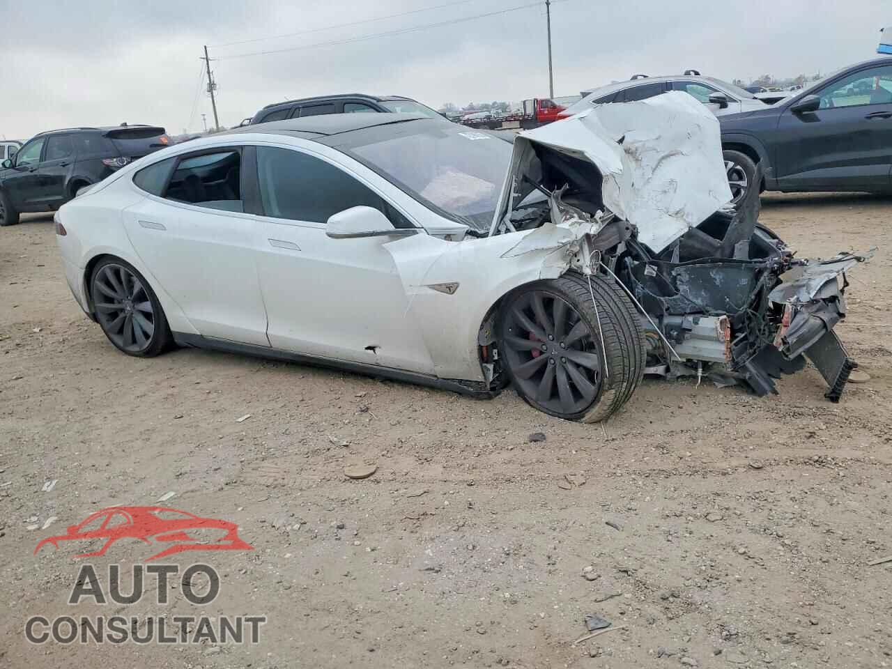 TESLA MODEL S 2013 - 5YJSA1CP7DFP08029