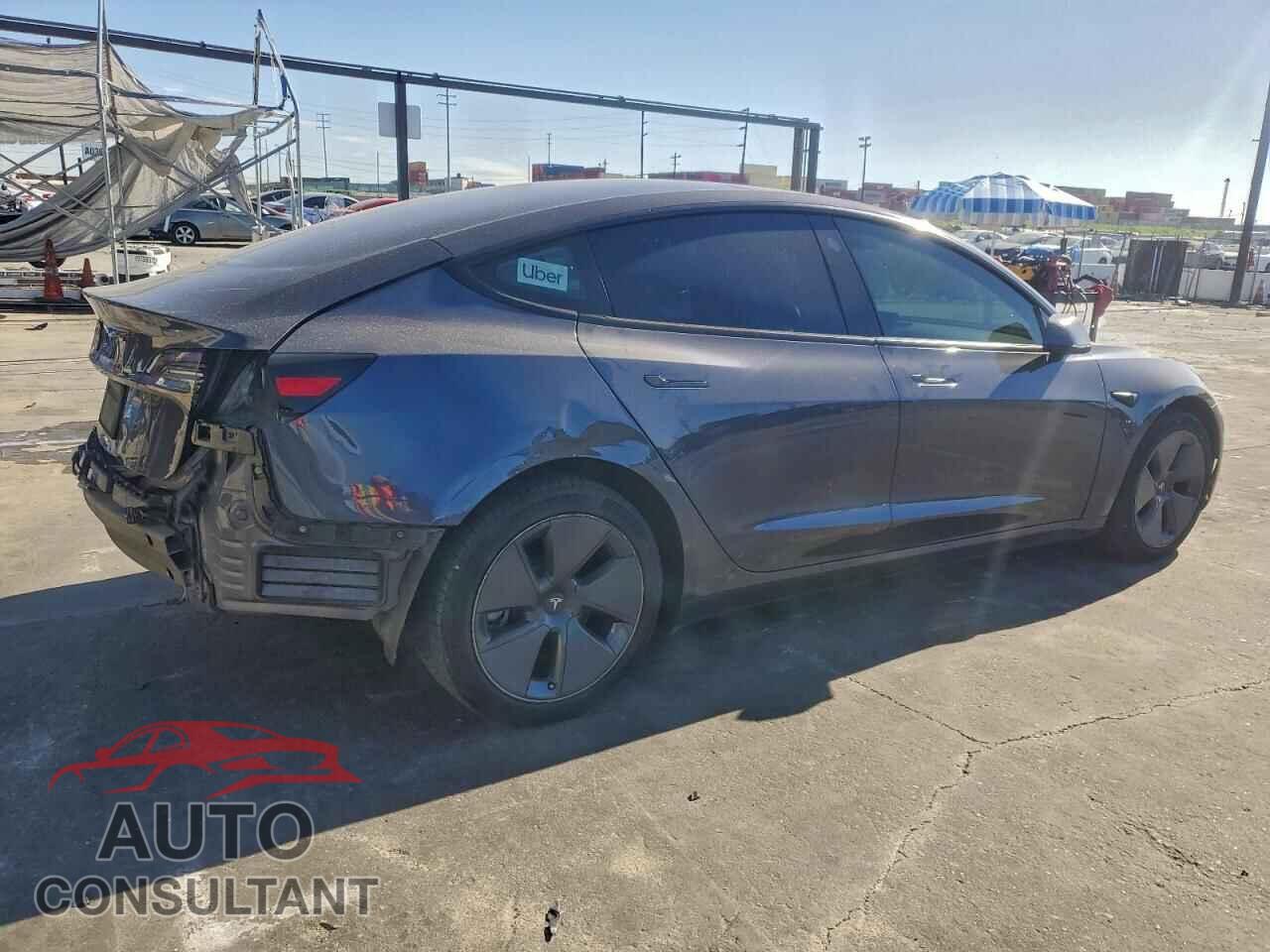 TESLA MODEL 3 2023 - 5YJ3E1EA9PF404772