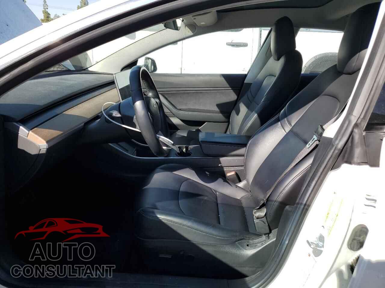 TESLA MODEL 3 2018 - 5YJ3E1EA7JF003177
