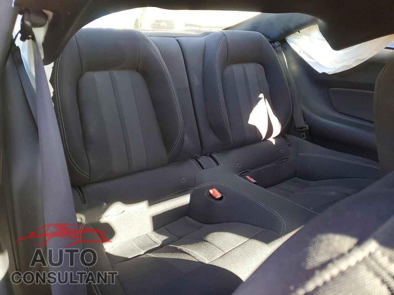 FORD MUSTANG 2019 - 1FA6P8TH2K5111389