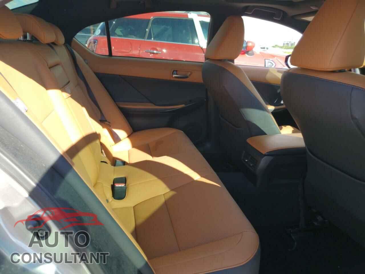 LEXUS IS 2023 - JTHCA1D29P5127028