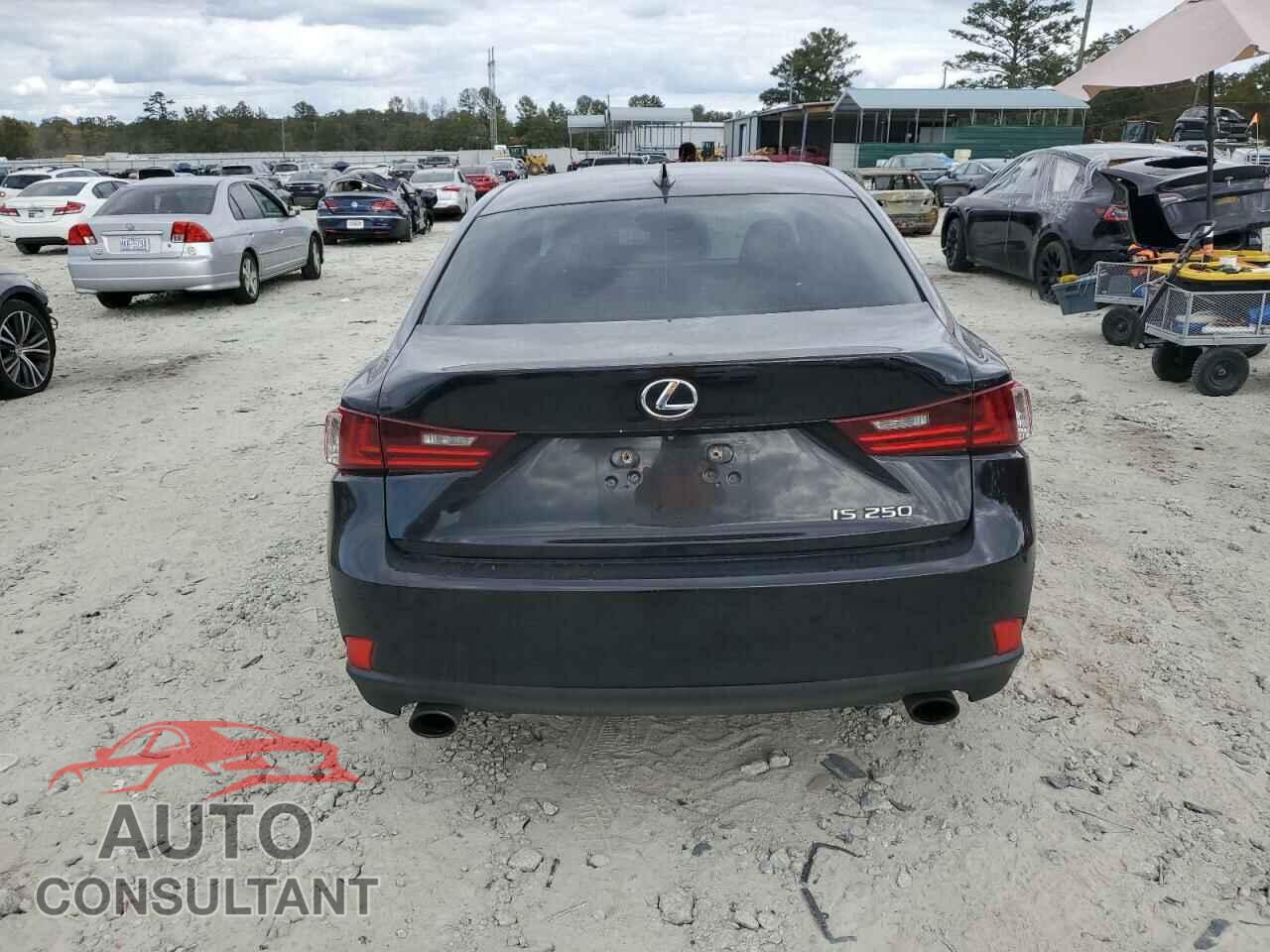 LEXUS IS 2015 - JTHBF1D20F5067751
