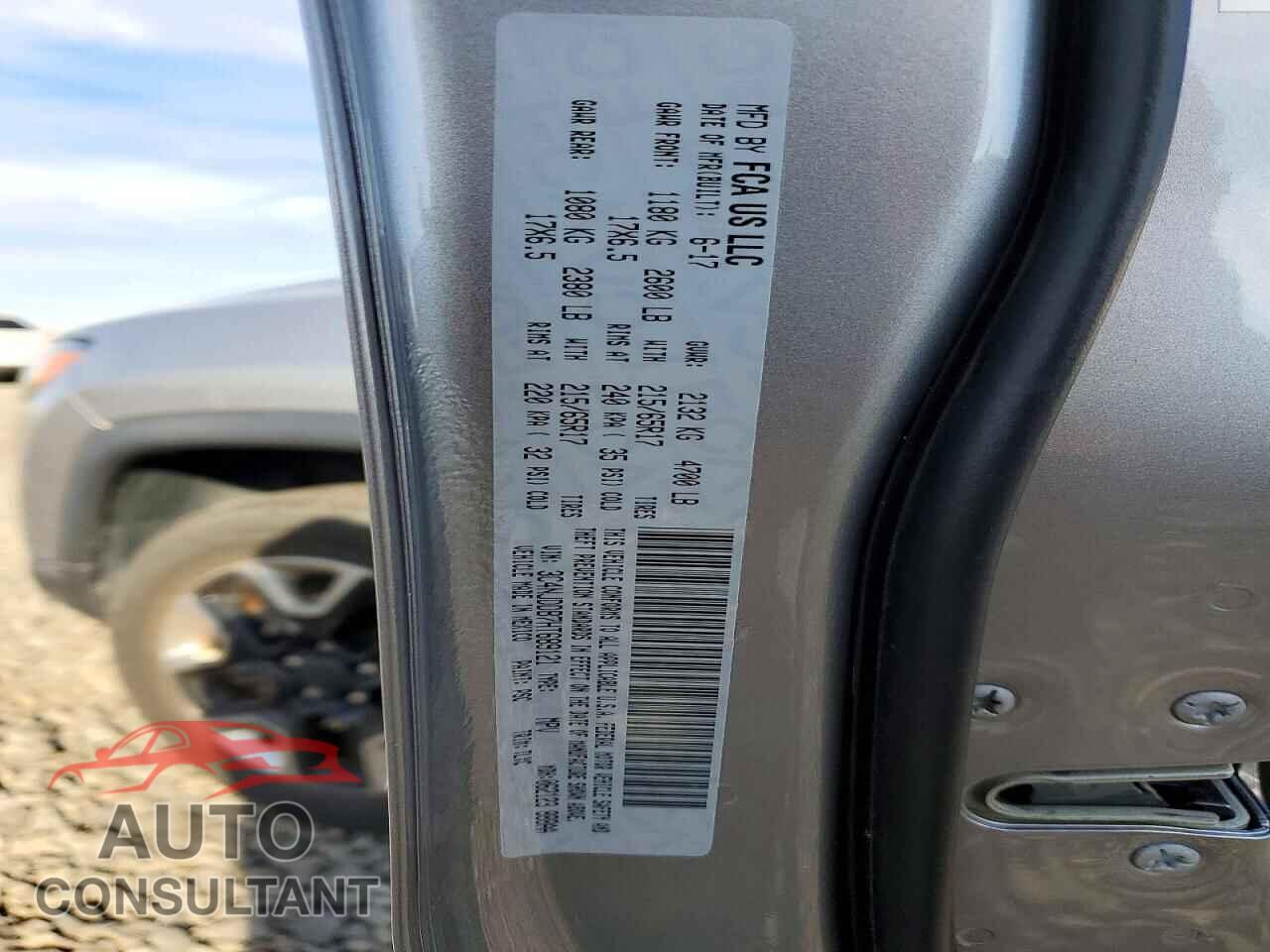 JEEP COMPASS 2017 - 3C4NJDDB7HT689121