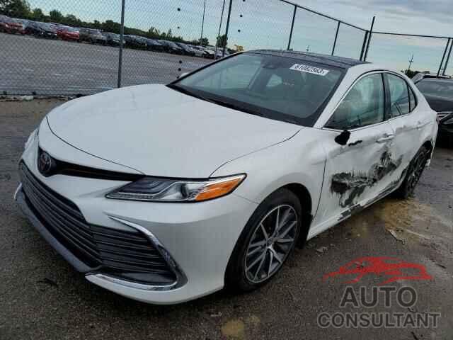 TOYOTA CAMRY 2022 - 4T1F11AK9NU018957