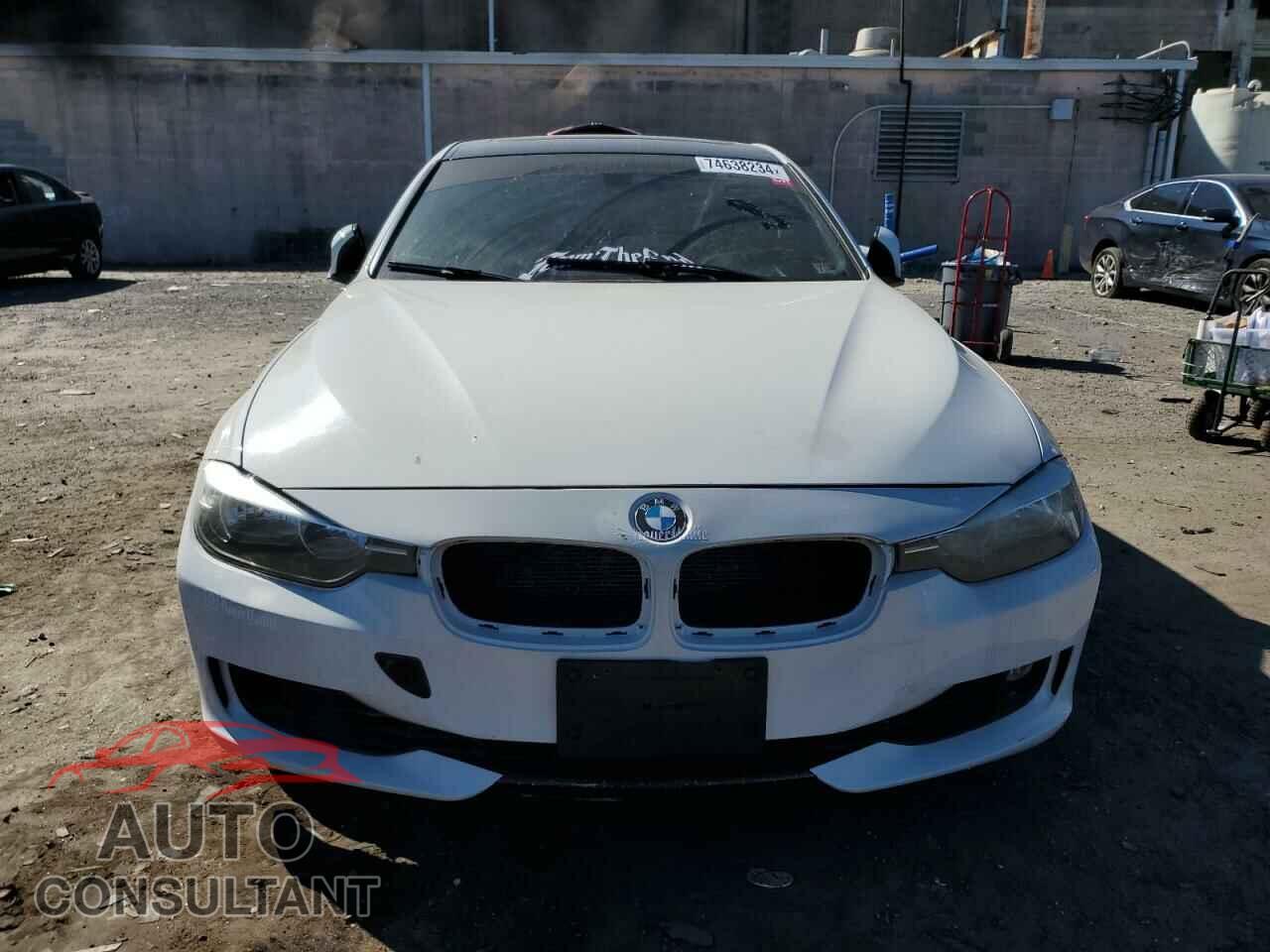 BMW 3 SERIES 2016 - WBA8E3G58GNU00051
