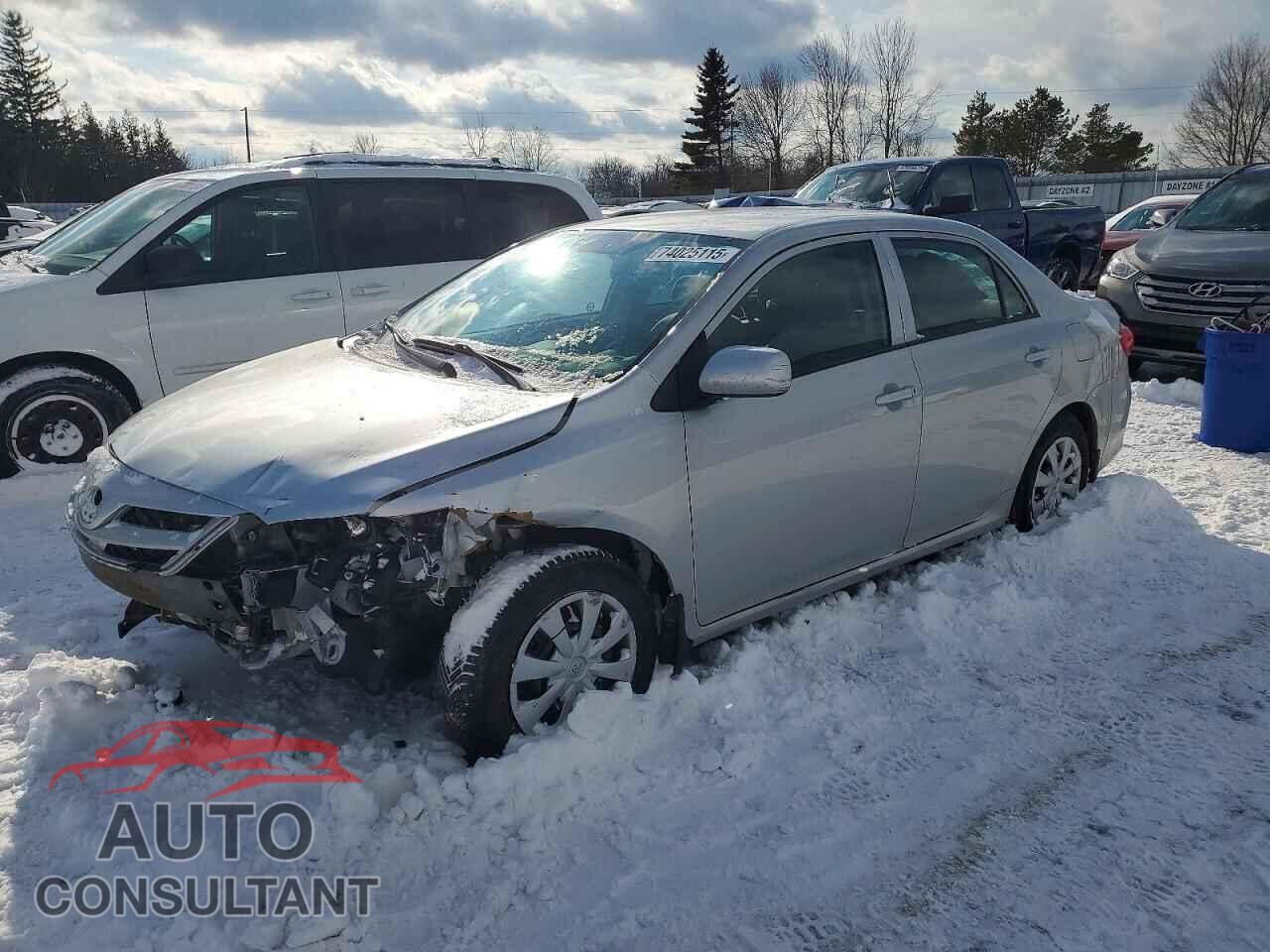 TOYOTA COROLLA 2013 - 2T1BU4EE8DC069085