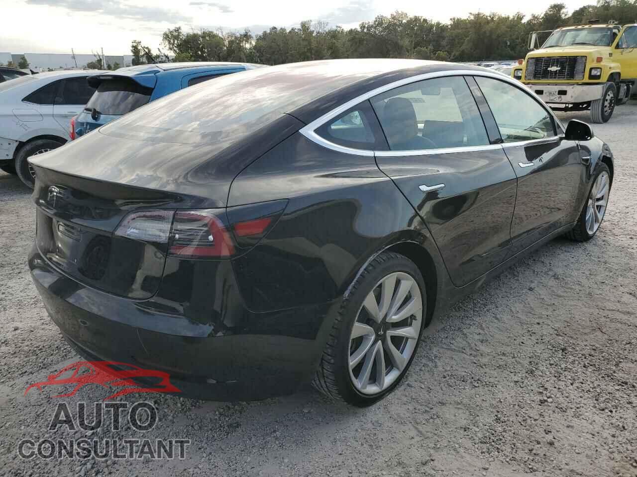 TESLA MODEL 3 2018 - 5YJ3E1EA5JF052992