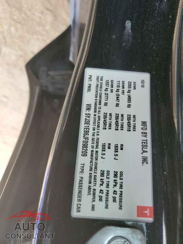 TESLA MODEL 3 2018 - 5YJ3E1EB6JF098209
