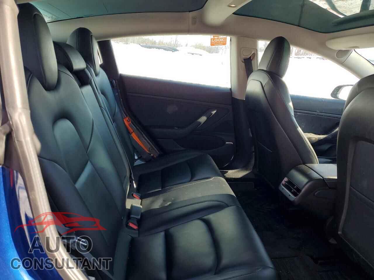 TESLA MODEL 3 2019 - 5YJ3E1EA9KF427154