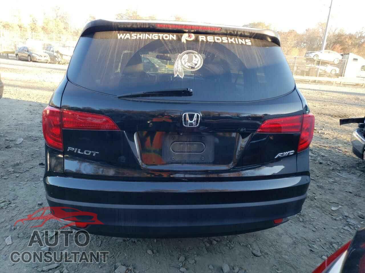 HONDA PILOT 2017 - 5FNYF6H14HB041665