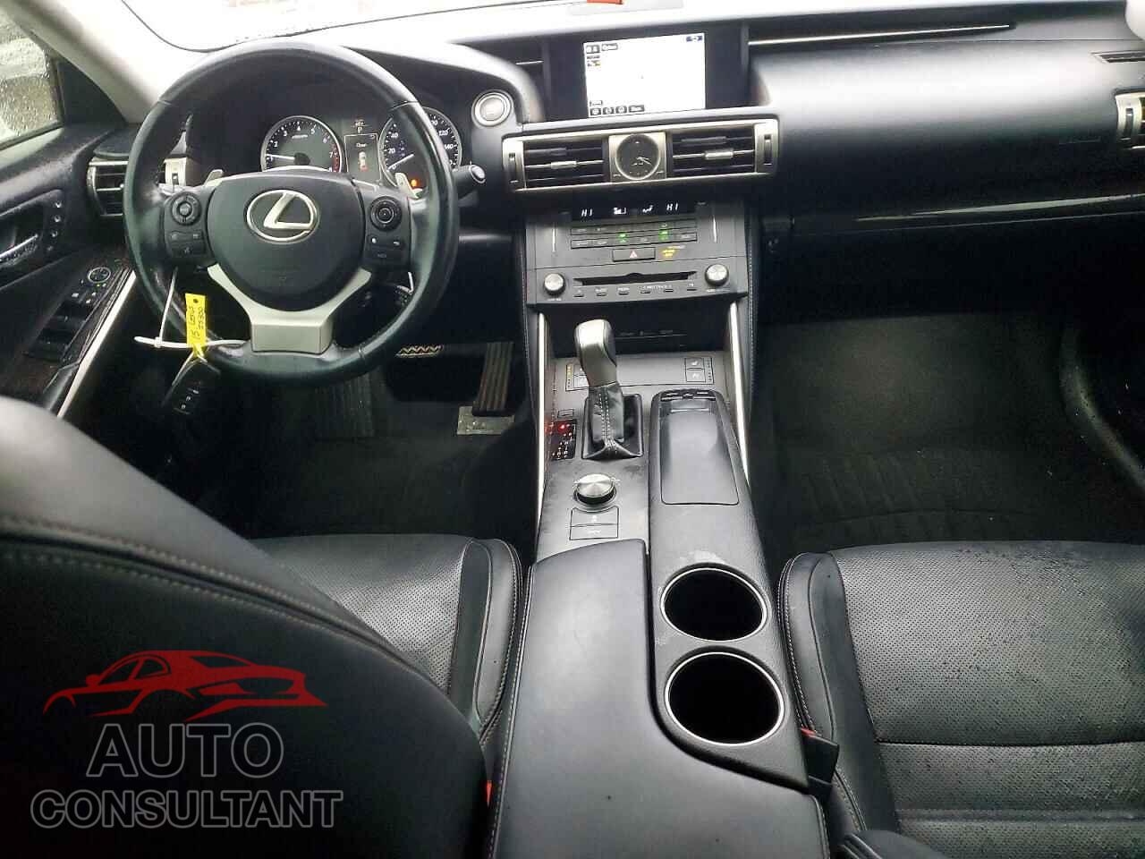 LEXUS IS 2015 - JTHCE1D29F5005885