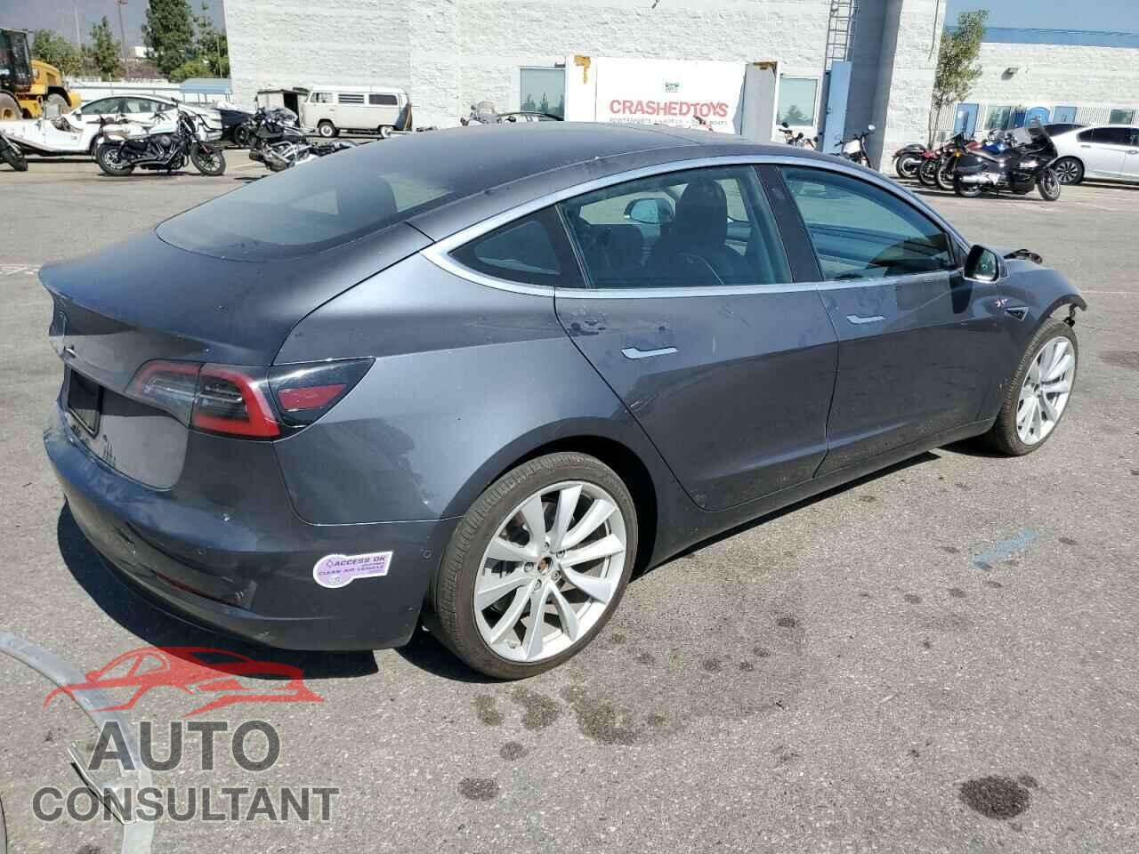 TESLA MODEL 3 2019 - 5YJ3E1EA7KF425435