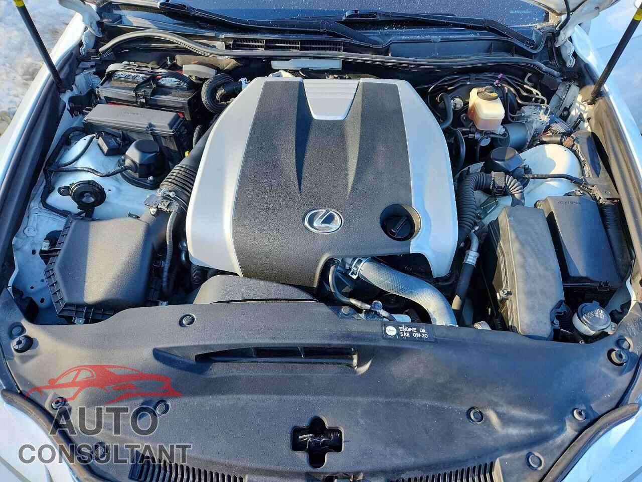 LEXUS IS 2015 - JTHBE1D25F5015213