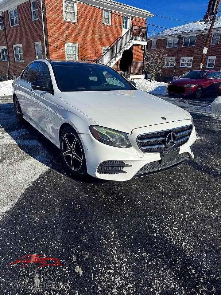 MERCEDES-BENZ E-CLASS 2018 - WDDZF4KB3JA301018