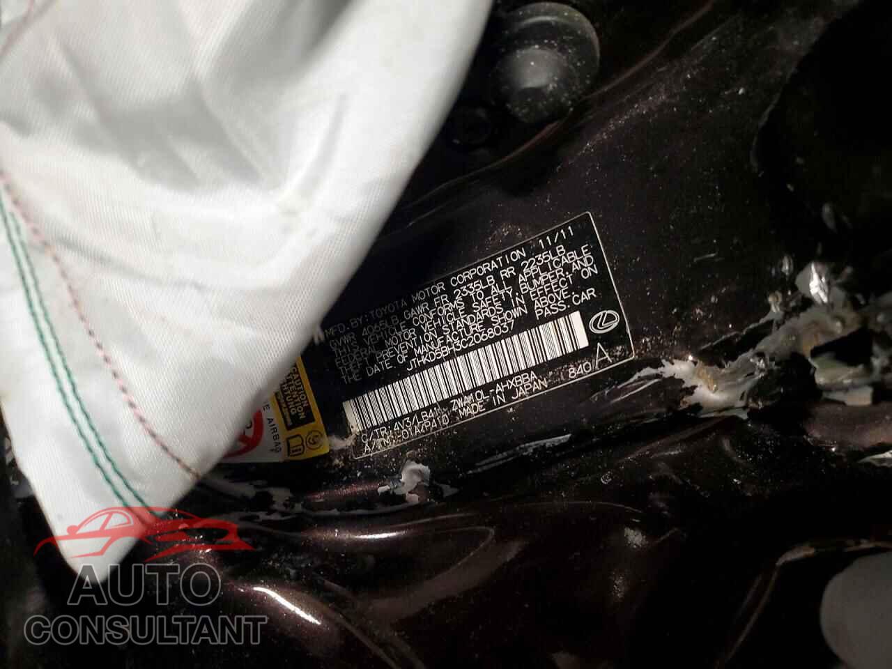LEXUS CT 200 2012 - JTHKD5BH3C2068037
