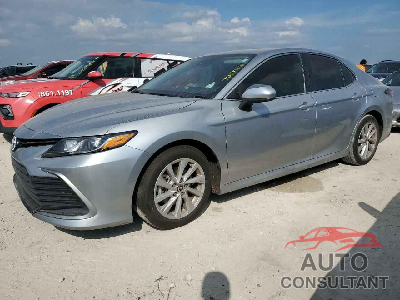 TOYOTA CAMRY 2021 - 4T1C11AK6MU586102