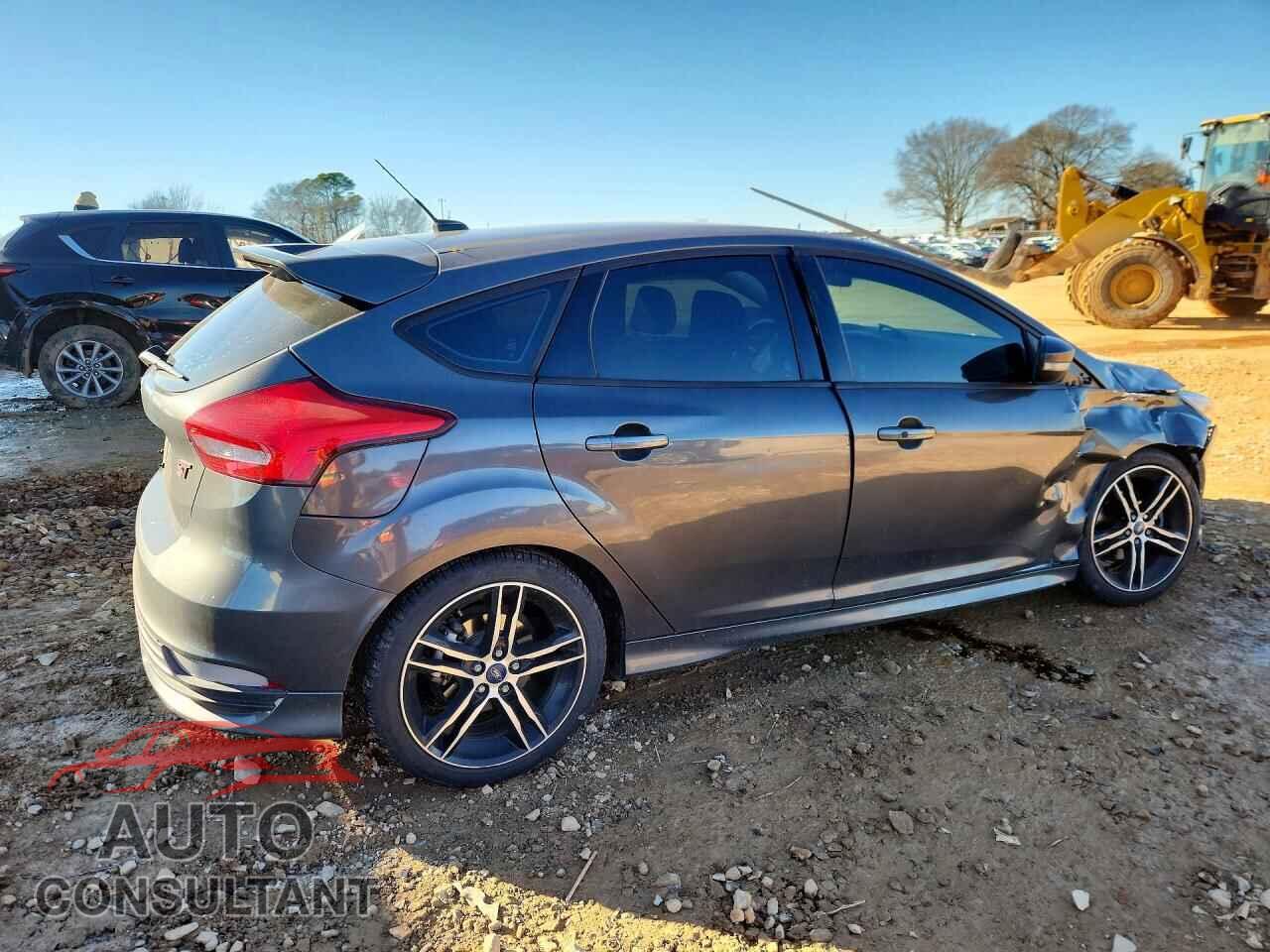 FORD FOCUS 2015 - 1FADP3L94FL324736
