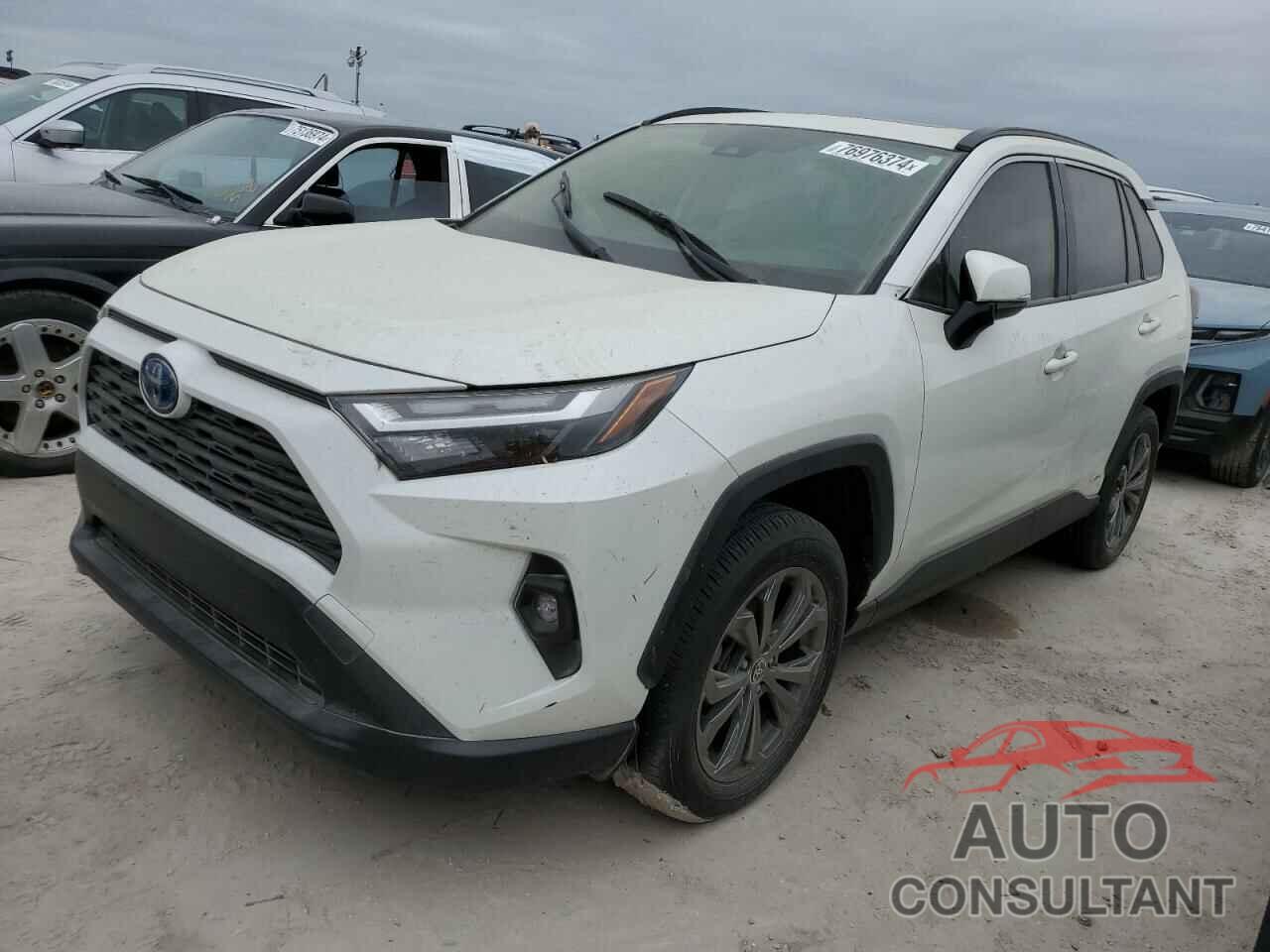 TOYOTA RAV4 2022 - JTMB6RFV6ND078801