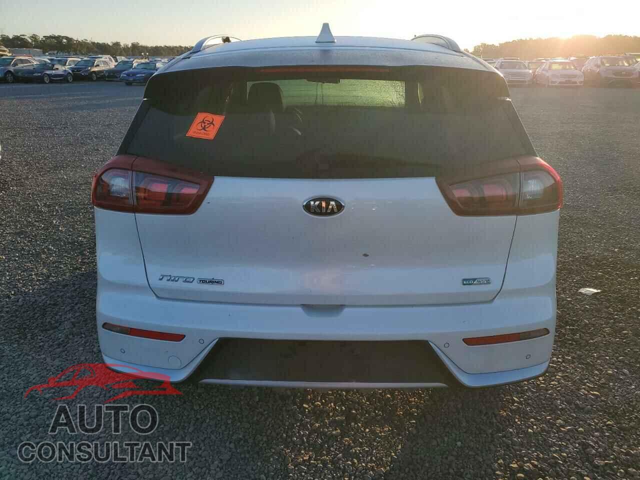 KIA NIRO 2017 - KNDCE3LC8H5043473