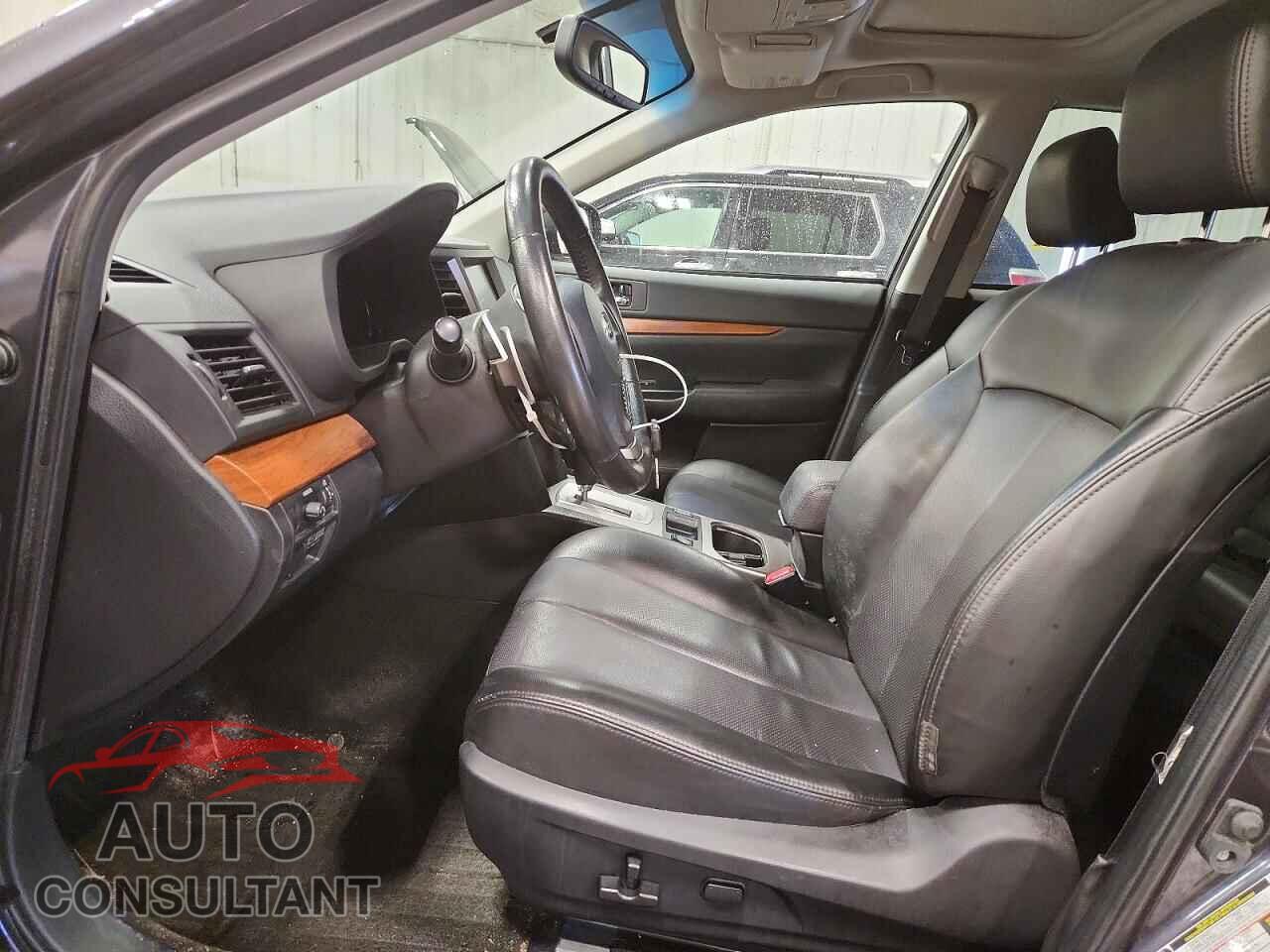 SUBARU OUTBACK 2013 - 4S4BRCLC7D3242421