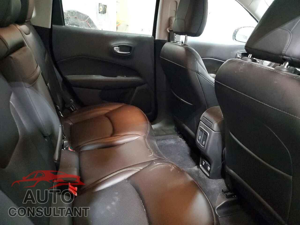 JEEP COMPASS 2020 - 3C4NJDCB4LT144522