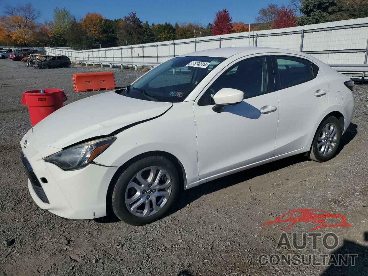 TOYOTA YARIS 2018 - 3MYDLBYV9JY319815