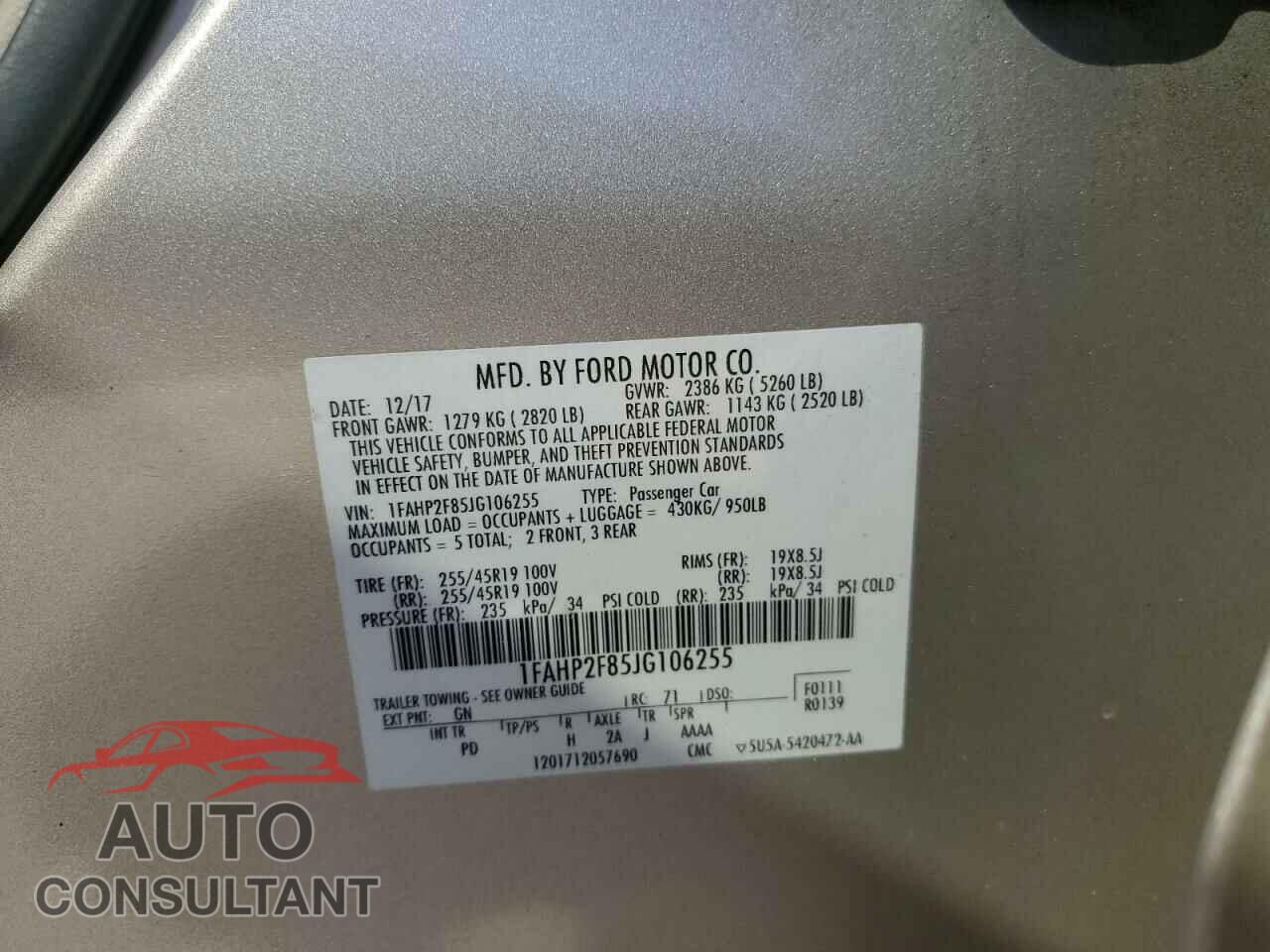 FORD TAURUS 2018 - 1FAHP2F85JG106255