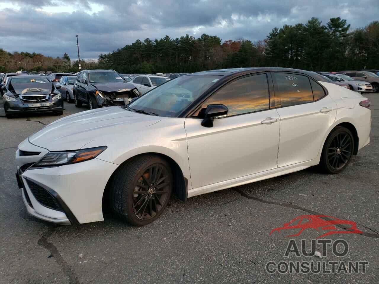 TOYOTA CAMRY 2021 - 4T1K61BK3MU044645