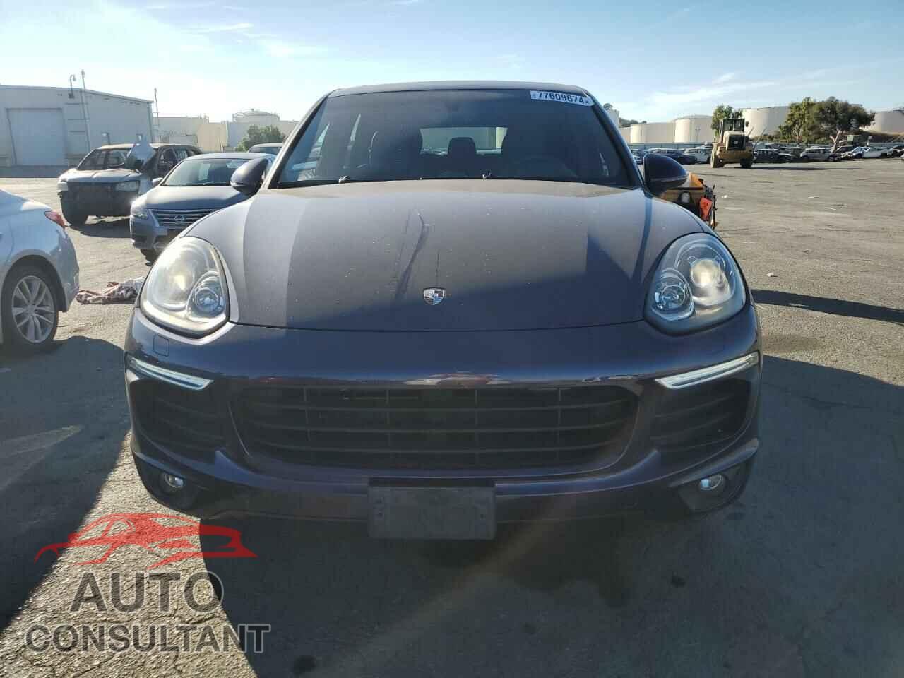 PORSCHE CAYENNE 2018 - WP1AA2A29JKA03559